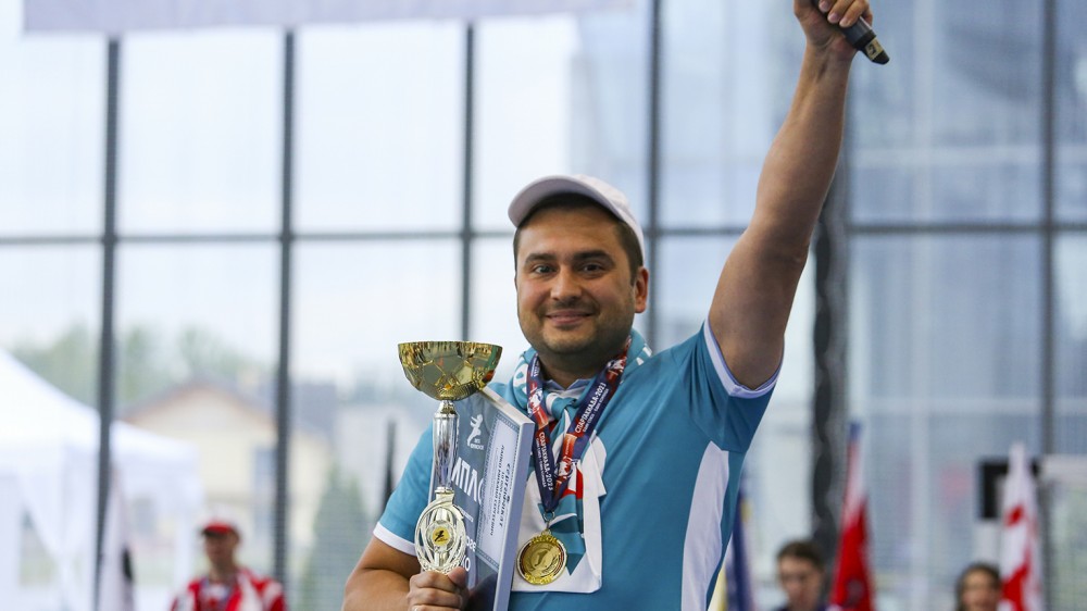 Михаил Лайко (финансовый директор СОК «Чайка») – действующий чемпион по шахматам «Союза Маринс Групп», а также многократный чемпион по шахматам «Маринс Групп» – Москва