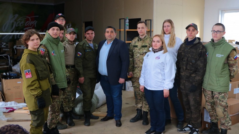 Сотрудники компании с руководителями и участниками Народного фронта Курганской области