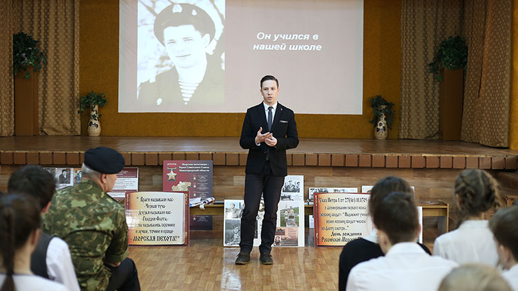 Память погибшего в борьбе с боевиками Андрея Сошелина почтили в Нижнем Новгороде