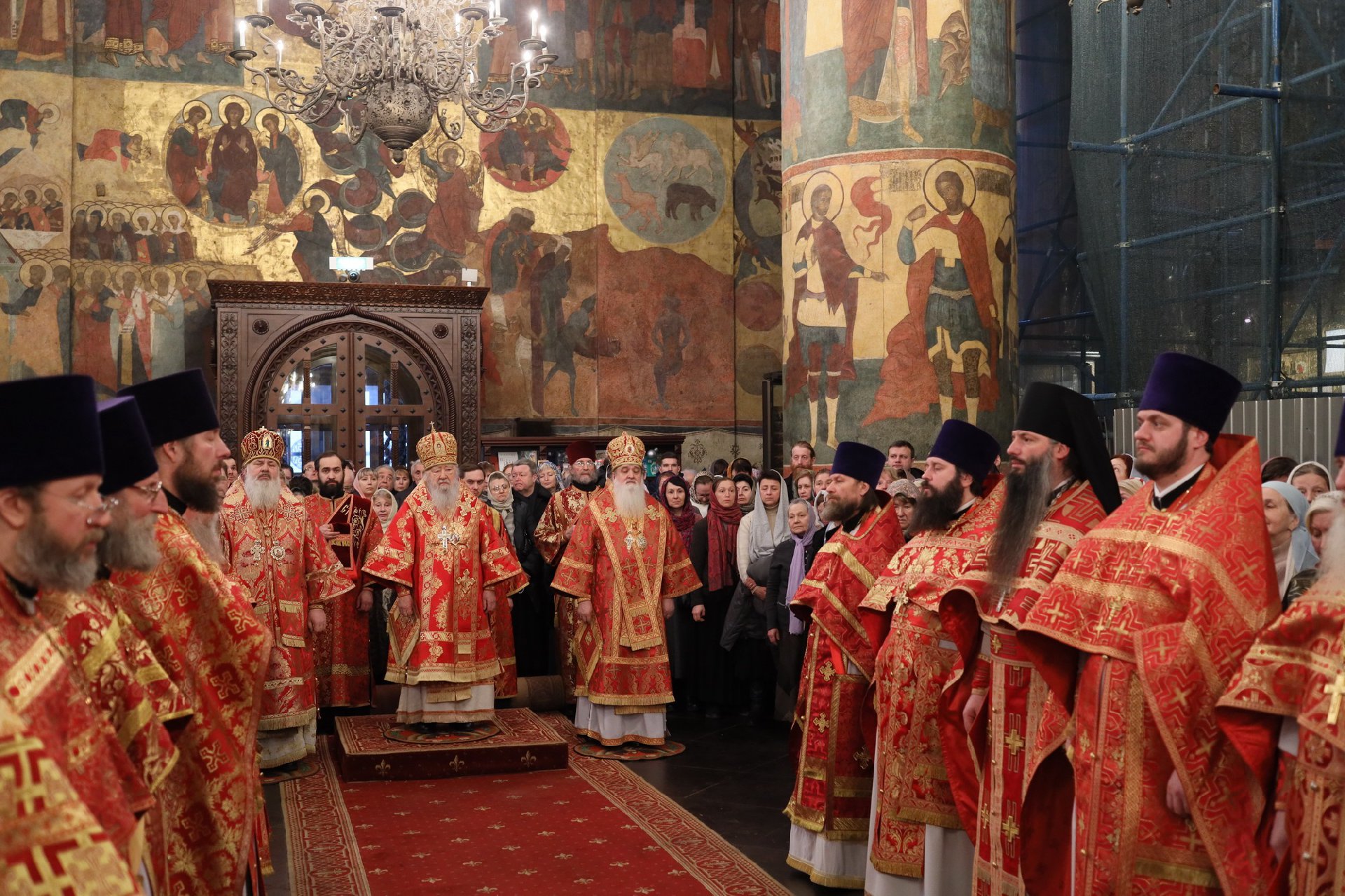 литургия 29 апреля 2021 конотоп. пасхальная служба в храме христа спасителя 2021. союз божественная литургия. храм мученицы татианы в мгу. пасхальная литургия с патриархом кириллом.