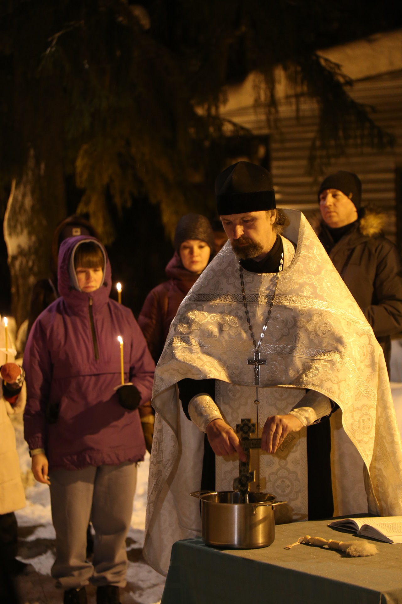 Праздник Крещения Господня встретили сотрудники «Союз Маринс Групп» на берегу Линды