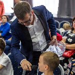 В Отеле Yalta Intourist прошел сеанс одновременной игры с Олимпийской чемпионкой по шахматам
