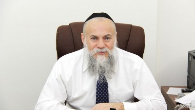 Кинокомпания «Союз Маринс Групп» поздравила президента Федерации еврейских общин России, члена Общественной палаты РФ Александра Моисеевича Бороду с праздником Песах