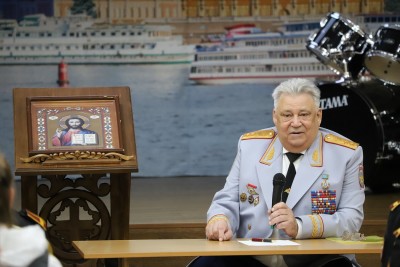 Генерал-лейтенант Вячеслав Каныгин провёл беседу с учениками Сормовской православной гимназии